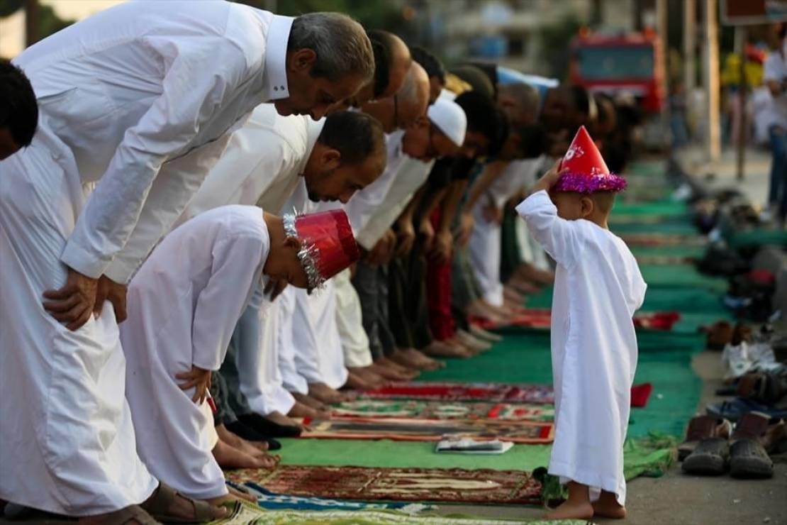 تعرف على طريقة اداء صلاة عيد الاضحي 1445-2024 فى المسجد واجابة سؤال هل يجوز صلاة العيد في البيت وطريقة اداء صلاة عيد الاضحي في البيت