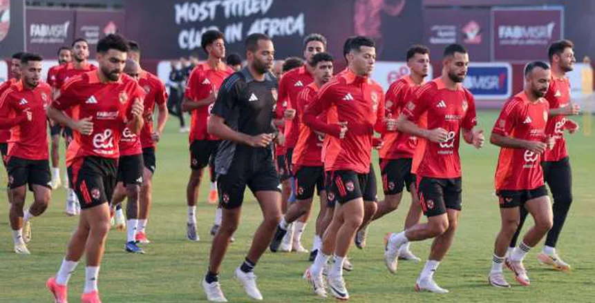 كواليس مران الأهلي استعدادا للسوبر المصري.. تدريبات قوية ومحاضرة فنية