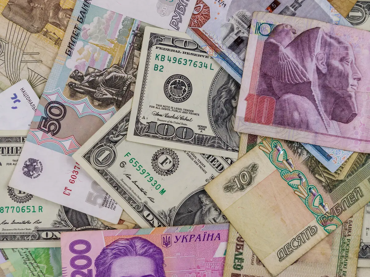 “مُباشر” 1 دولار كم جنيه مصري في السوق السوداء؟ تعرف علي سعر الدولار مقابل الجنيه اليوم الاحد 20 أكتوبر 2024 وجميع البنوك