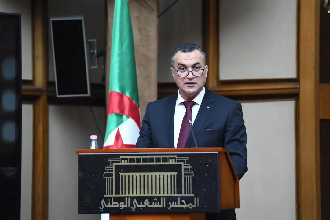 مسابقة التوظيف في قطاع البريد والمواصلات الجزائر 2025 eccp.poste.dz رابط الدخول على المنصة الرقمية للبريد