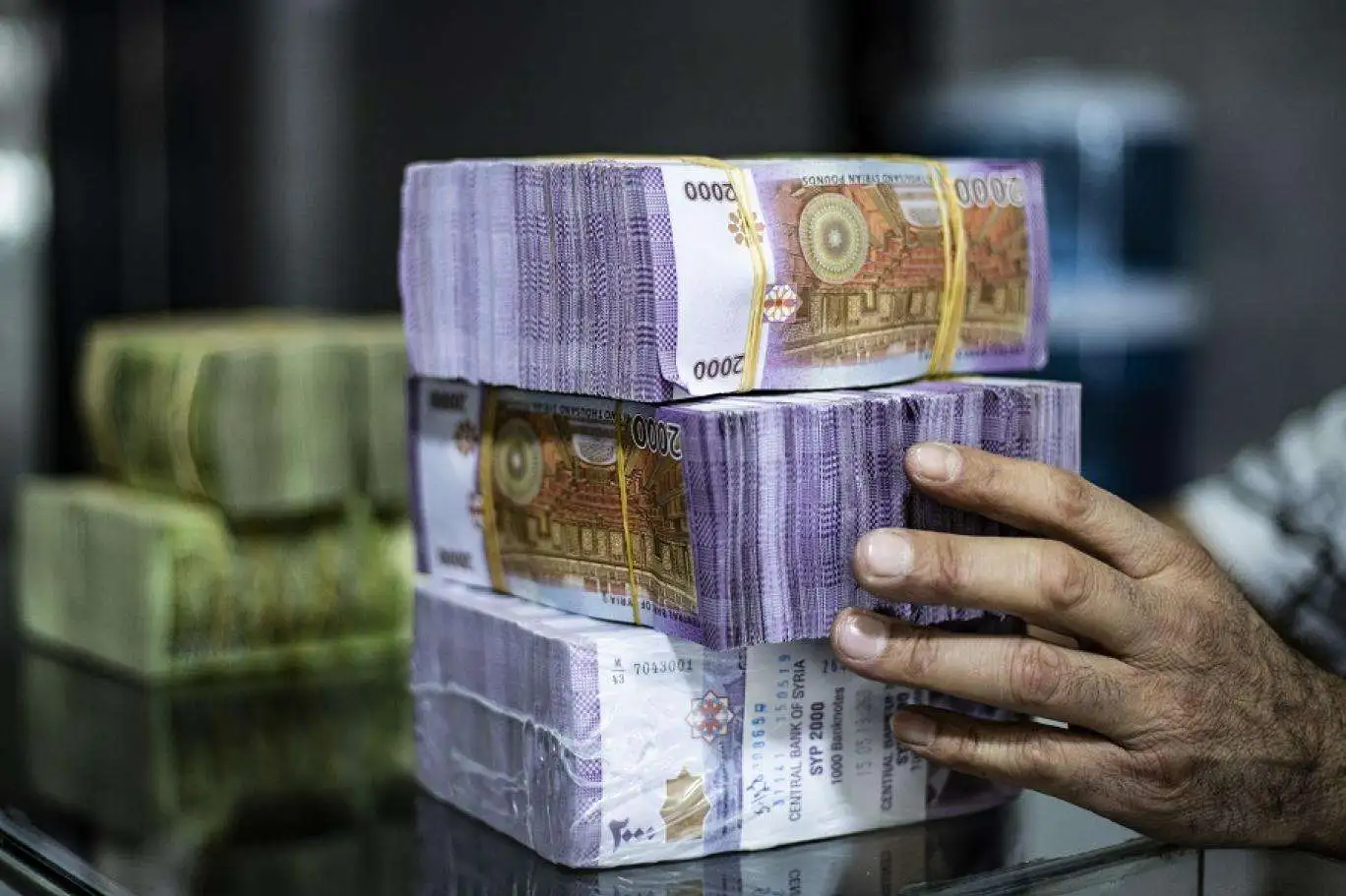 الأخضر يشتعل من جديد.. سعر الدولار في سوريا اليوم الاثنين 10 فبراير 2025 في السوق السوداء والمحافظات السورية