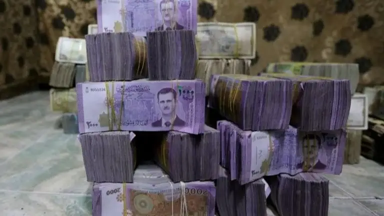 ارتفاع جنوني للأخضر.. سعر الدولار مقابل الليرة السورية اليوم 2 مارس 2025 بالمحافظات السورية في الأسواق الموازية