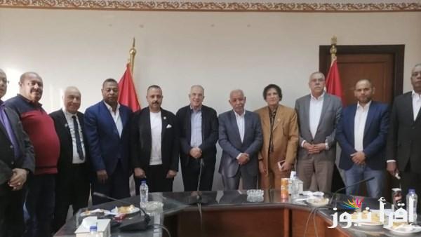 الجمل يناقش مع ممثلي عمال شمال أفريقيا تحسين ظروف العمل للعاملين العرب