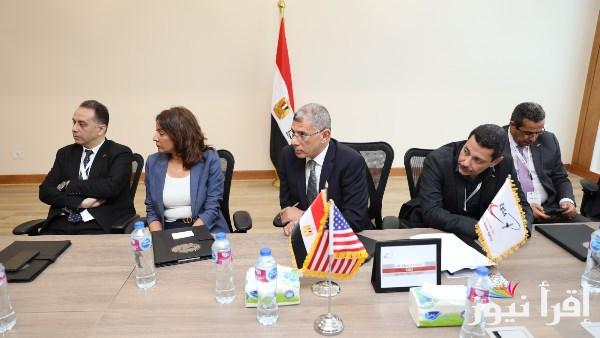 الرئيس التنفيذي لوكالة الفضاء المصرية يلتقي السفيرة الأمريكية لتعزيز التعاون