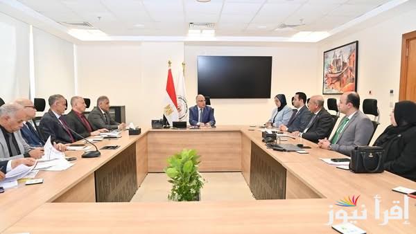 وزير الري يجتمع بأعضاء مجلسي النواب والشيوخ لمناقشة طلبات المواطنين