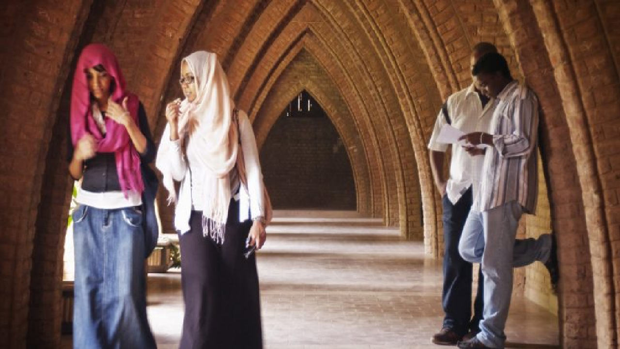 فرصة ذهبية للسودانيين منحة دراسية ممولة بالكامل في جنوب أفريقيا بتكلفة صفر.. رابط ومواعيد التقديم
