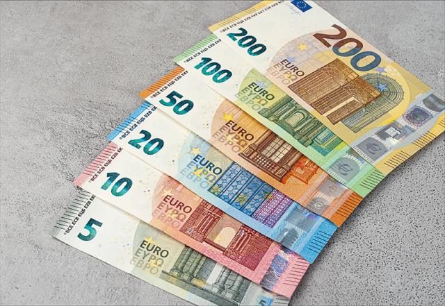 الان سعر اليورو مقابل الجنية المصري اليوم الاثنين 16 يونيو 2025 داخل البنك المركزي